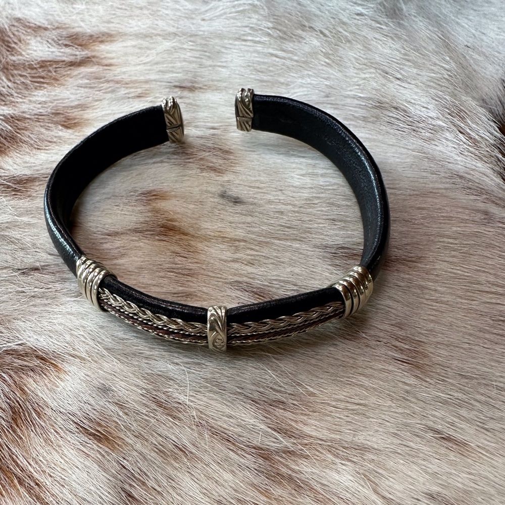 Leather bracelet